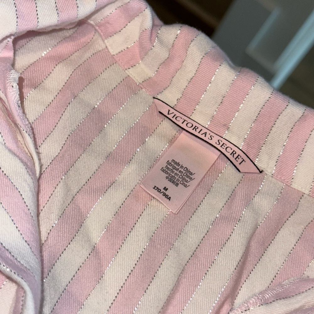 Victorias Secret PJ Set - Picture 4 of 9